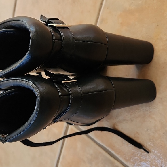 Black Lace-Up Heeled Boots, Ultra, size 6 - Picture 2 of 6